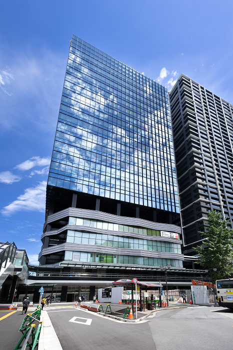 住友不動産中野駅前ビル（東京）のスライド